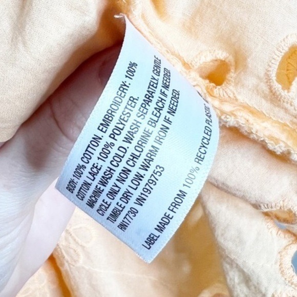 NWT Universal Thread Peach Eyelet Square Neck Long Sleeve Crop Blouse Women - Picture 15 of 16